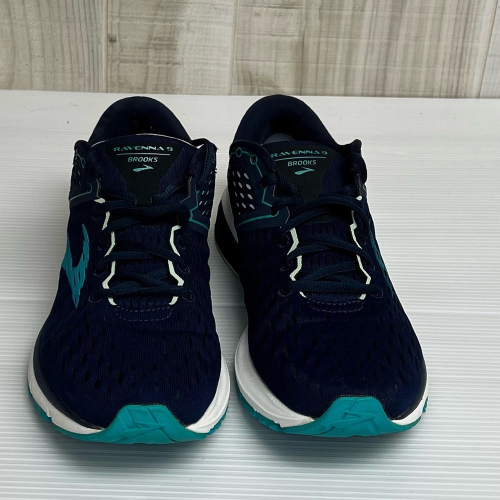 Brooks Ravenna 9 Blue Women’s Running Shoe Size 9